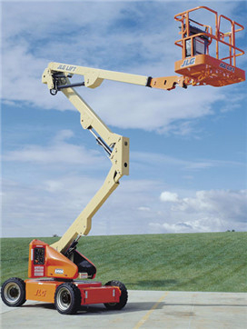 登高車高空作業(yè)平臺.jpg高空作業(yè)平臺|高空作業(yè)車|登高車:高空作業(yè)平臺發(fā)動機遇到故障怎么辦? 登高車高空作業(yè)平臺.jpg